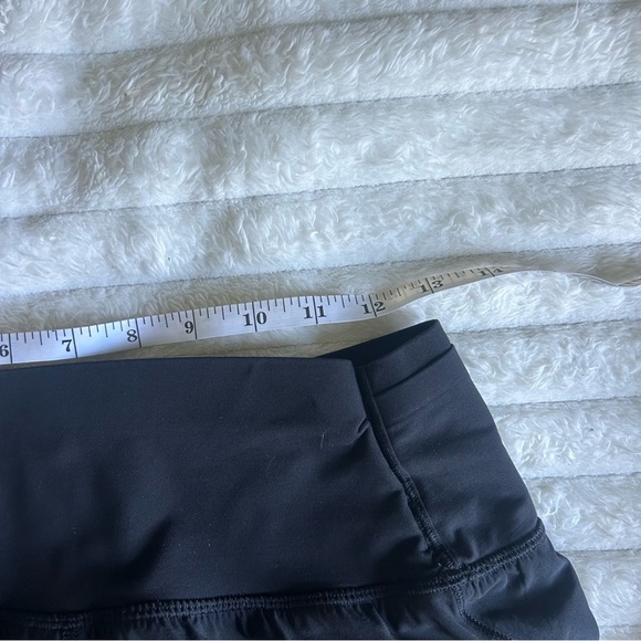 Lululemon Womens Black Pace Perfect 3" Shorts Size 6 - Picture 4 of 9
